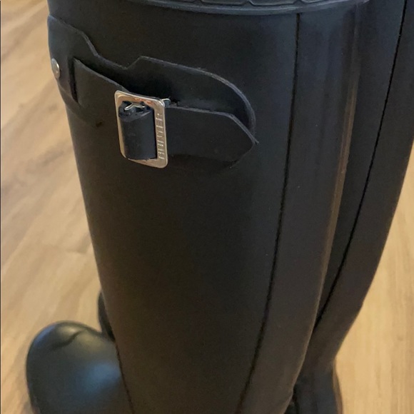 Tall black Hunter rain boots size 5M/6F - Picture 4 of 5